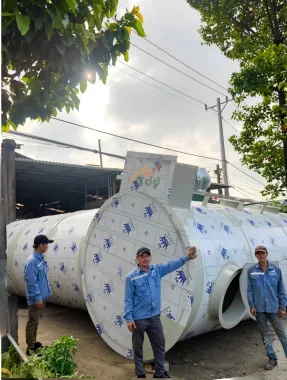 Hệ thống lắp đặt linh kiện quạt, đường ống và bồn lọc vi sinh PP (Polypropylene) 